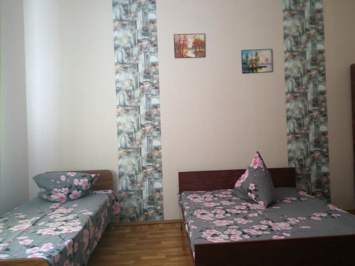 Проживание в семье Сдам посуточно отдельные коммнаты Одесса-4